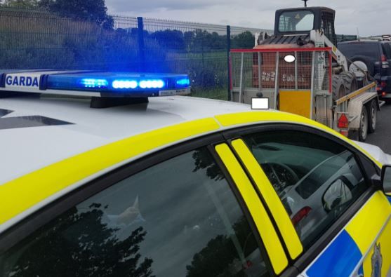 Gardai stop another 4X4 driver for towing a trailer with the incorrect licence