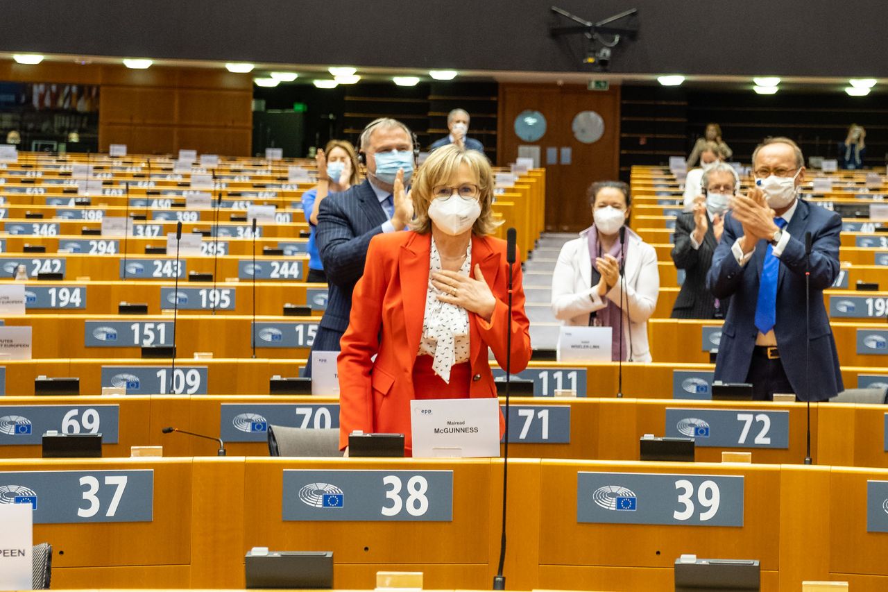 European Parliament votes to approve McGuinness as commissioner