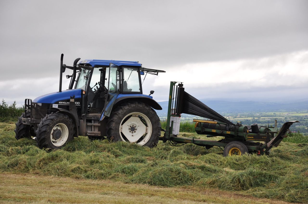 Midweek showers to interrupt silage-cutting operations